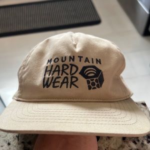 Mountain Hardwear logo hat
